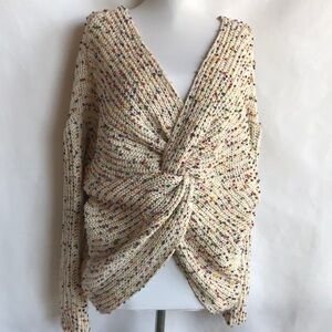 Gorgeous knit front twist cream gumdrop sweater, L